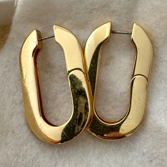Jenny Bird Gold tone U-Link Earring - Picture 1 of 6
